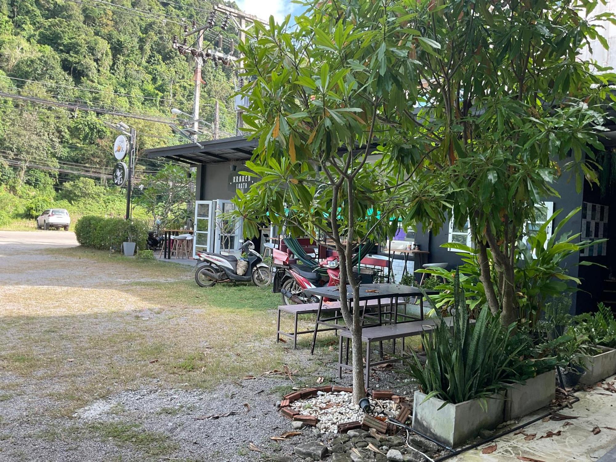 Wake Up @Lanta Hotel : Cafe Ko Lanta Екстериор снимка
